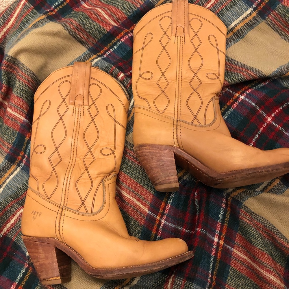 Frye butterscotch rare vintage cowboy boot